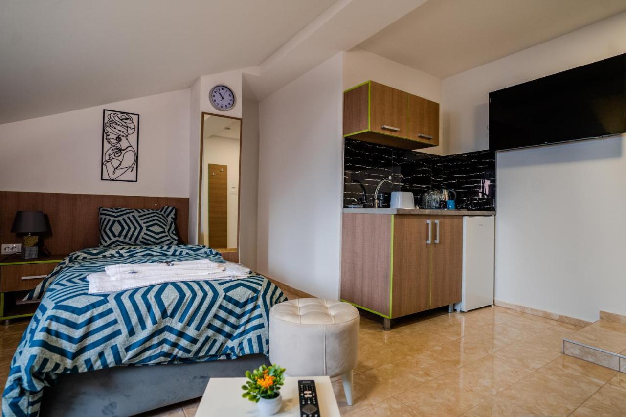 Makedon Appartement *